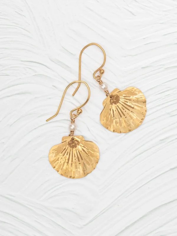 sea shell goldtone earrings by Holly Yashi