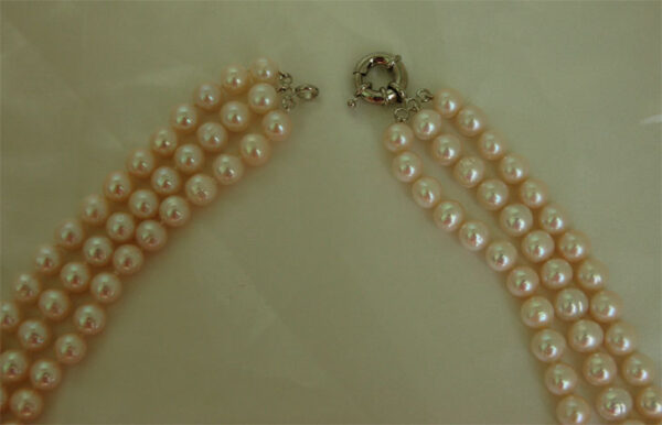 Fresh water pearl triple strand necklace clasp