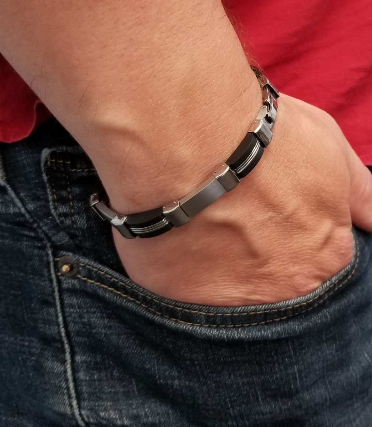 Men's stainless steel and black alternating link bracelet on model