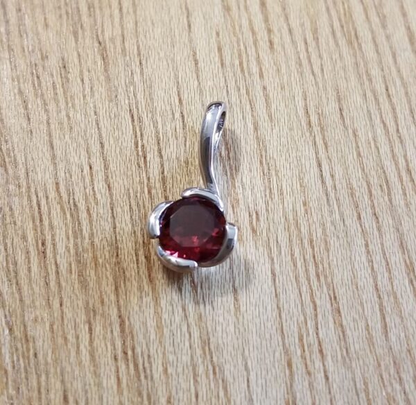 garnet and sterling silver pendant