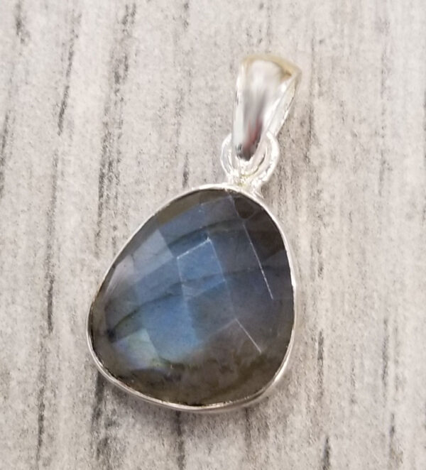 faceted labradorite and sterling silver pendant
