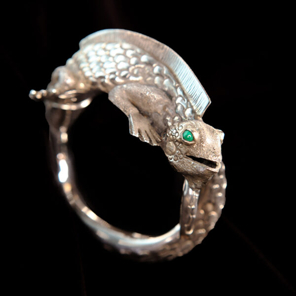 Handmade detailed sterling silver iguana cuff statement bracelet from Taxco, Mexico