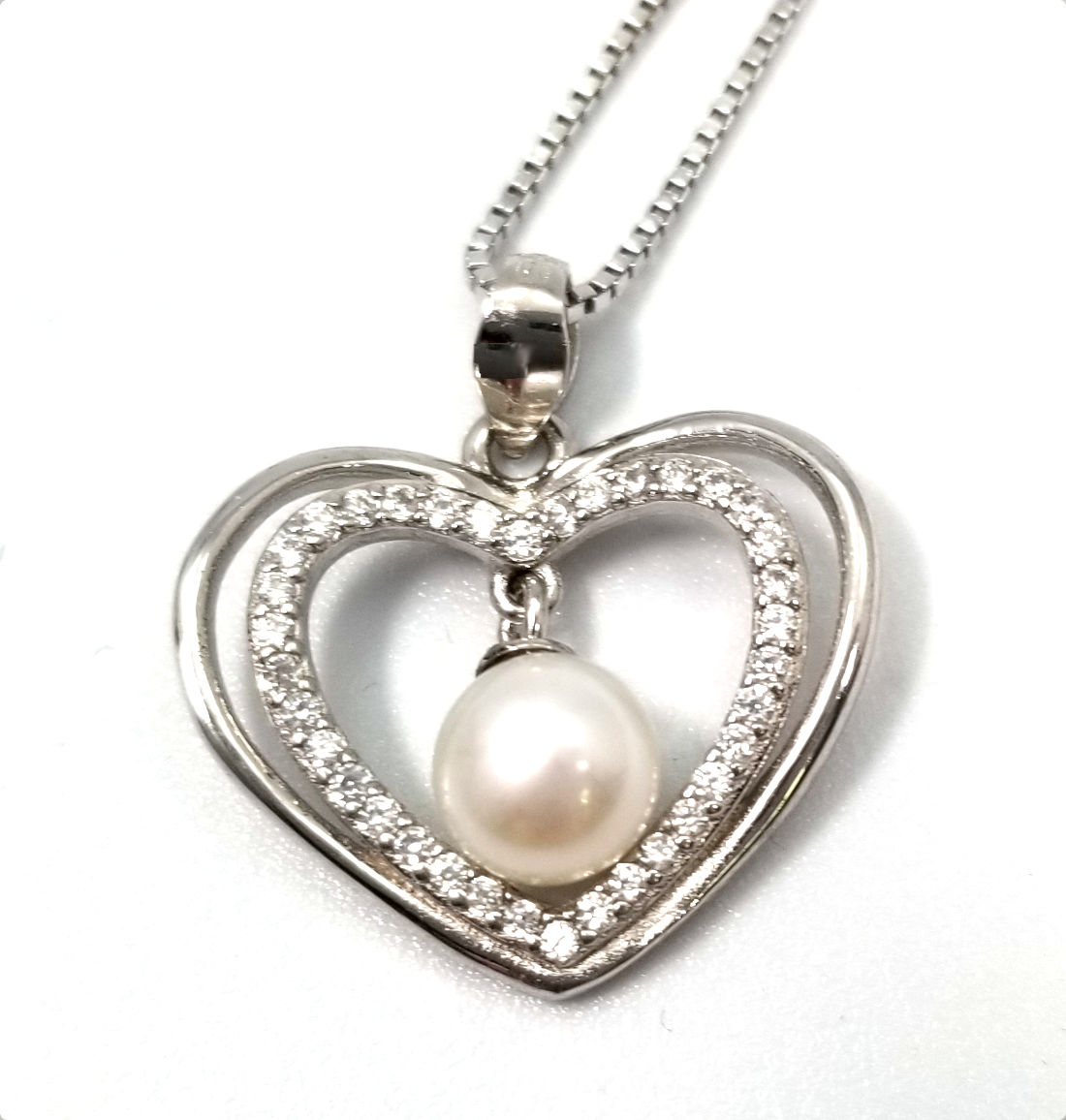 pearl heart pendant
