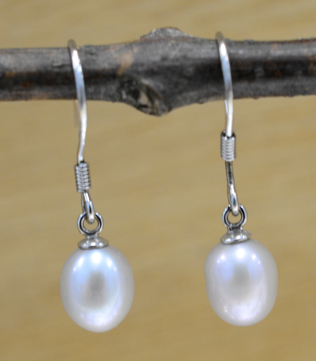 handmade gray freshwater pearl drop earrings