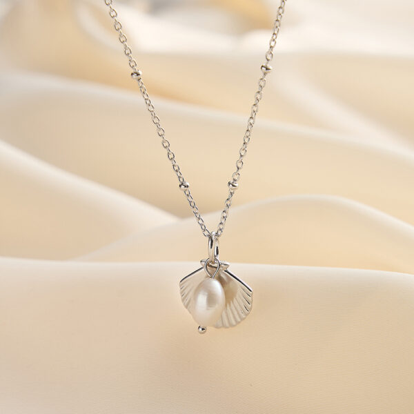 pearl and silver shell necklace