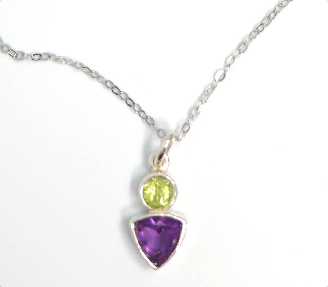 peridot and amethyst pendant on 18 inch chain