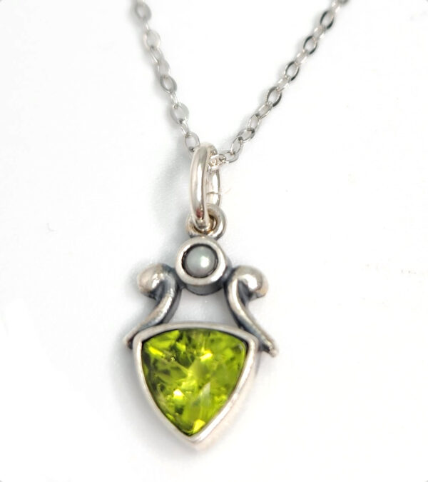 peridot, gray pearl, sterling silver necklace