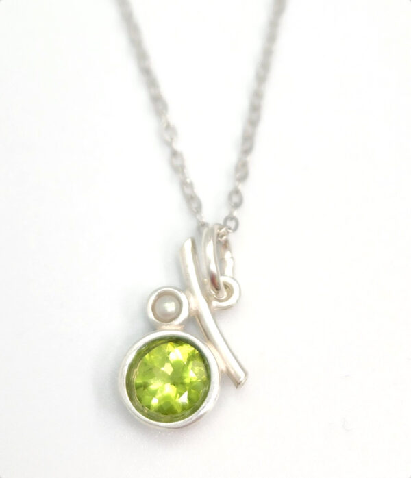 Peridot, pearl, and sterling silver necklace