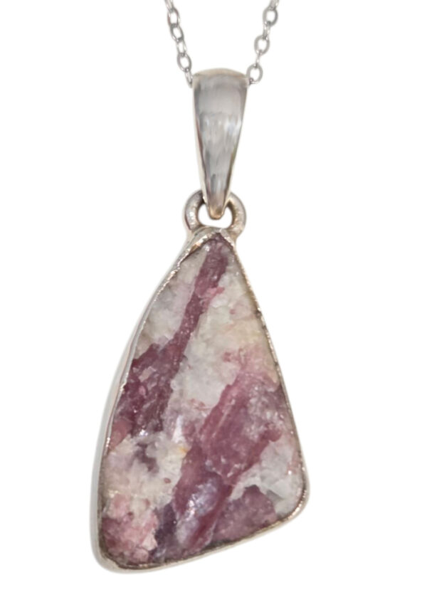 tourmaline crystals in quartz necklace