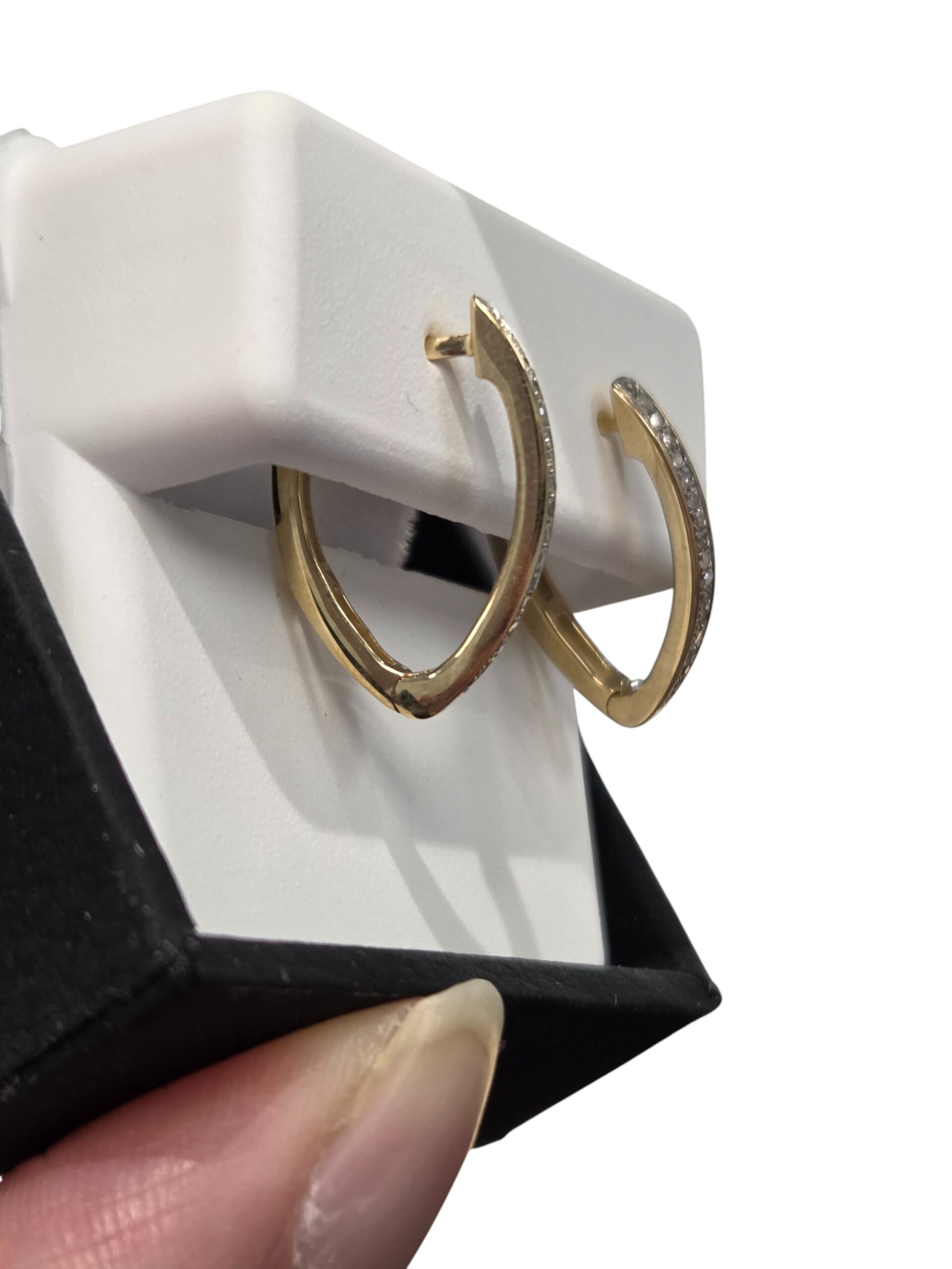 pointed hoop earrings in box