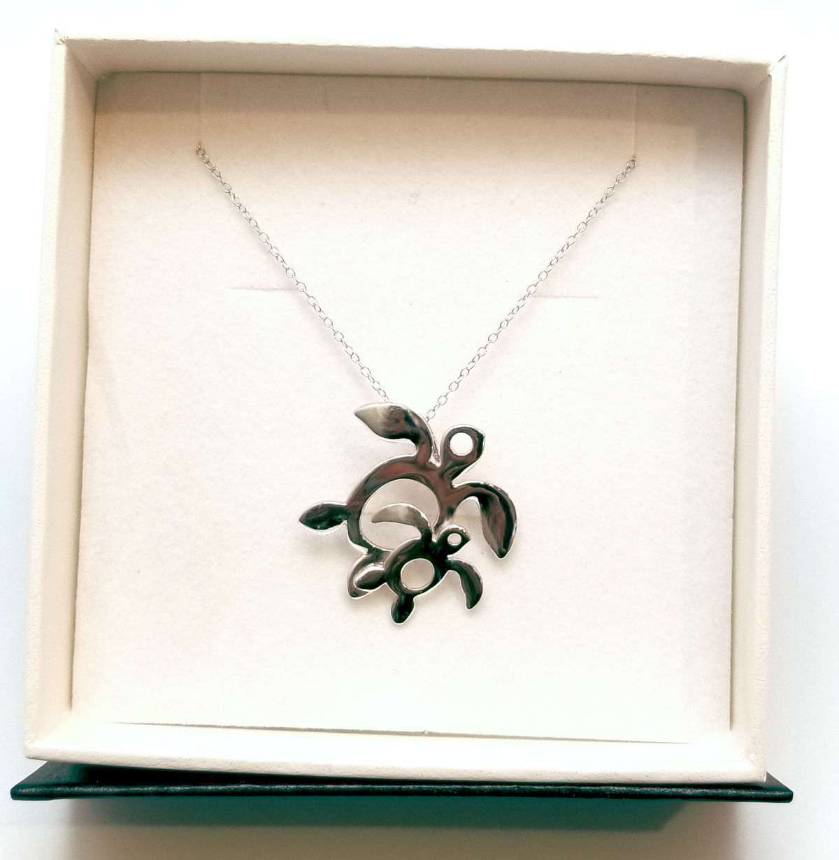 mom and baby sea turtle necklace