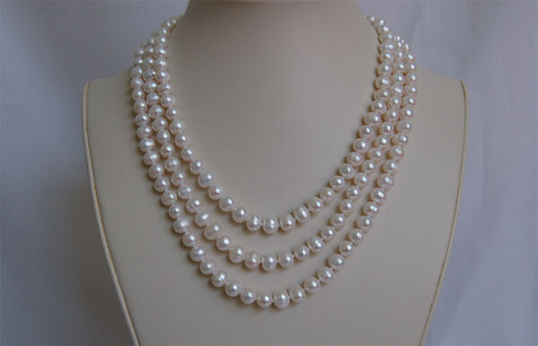 three strand pearl necklace