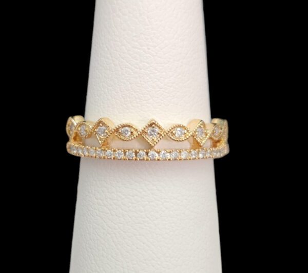 diamond and gold ring