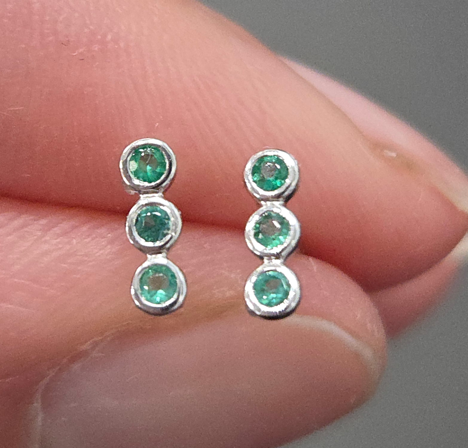 dainty 14k white gold and green emerald stud earrings